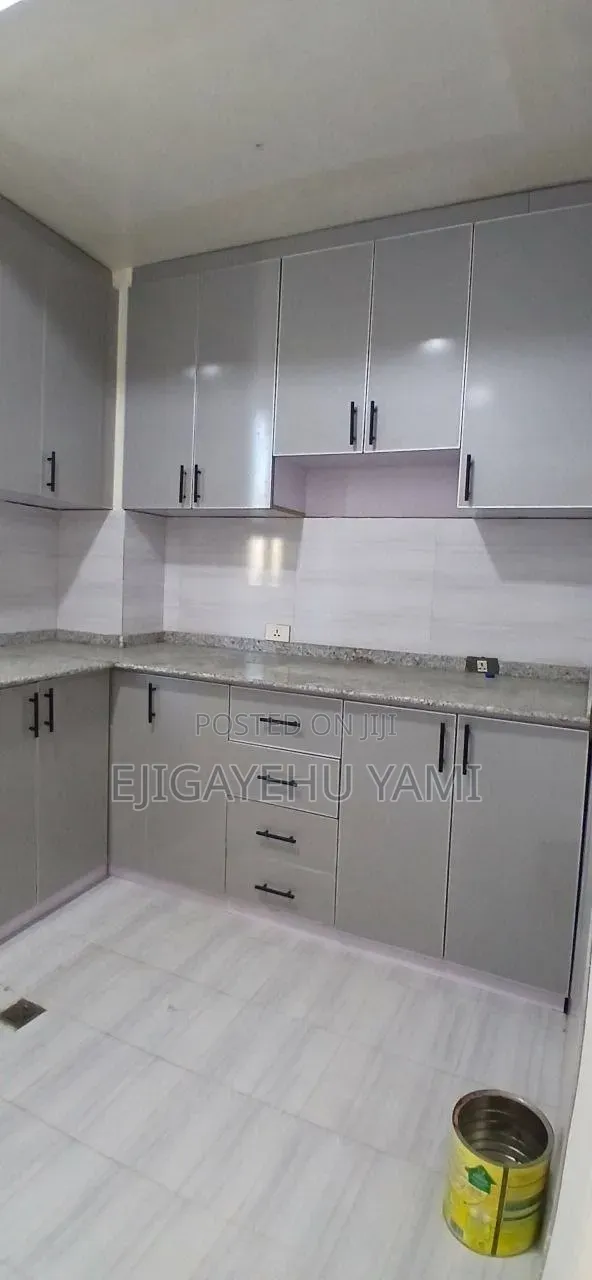 Furnished 3bdrm Condo in Condominium, Bole for sale