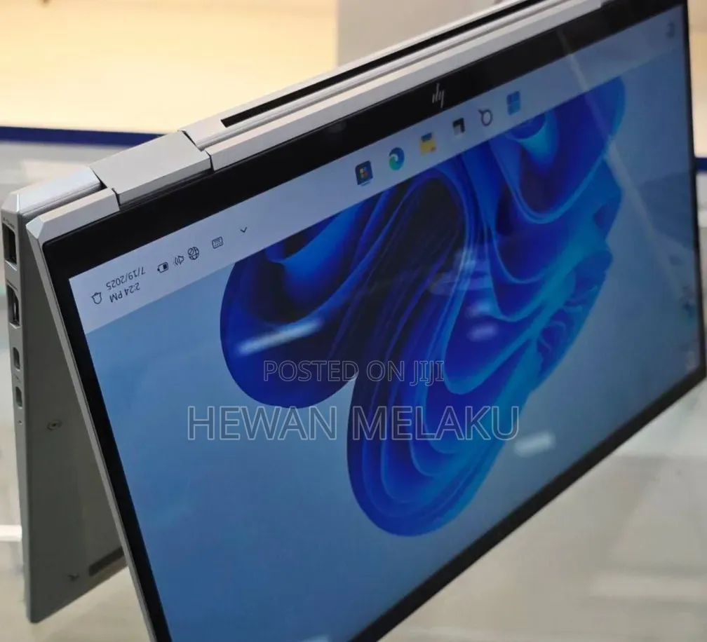 New Laptop HP EliteBook 1040 G8 16GB Intel Core i7 SSD 512GB