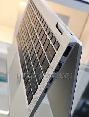 New Laptop HP EliteBook 1040 G8 16GB Intel Core i7 SSD 512GB