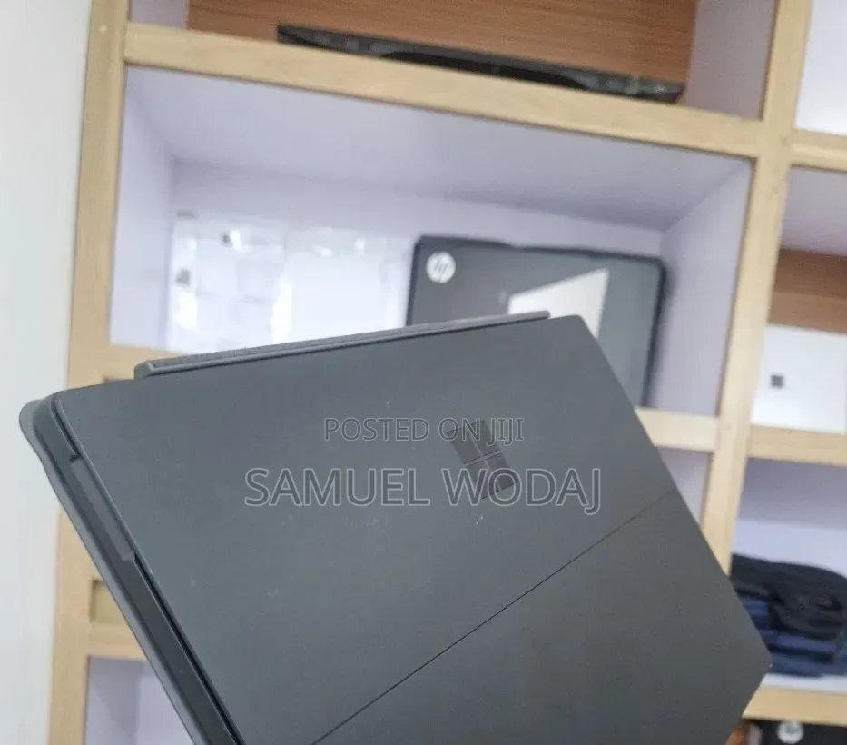 New Laptop Microsoft Surface Pro 16GB Intel Core i7 SSD 512GB