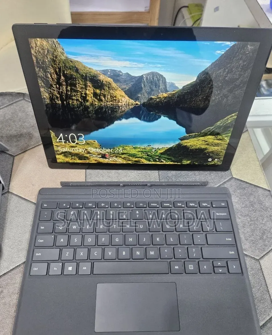 New Laptop Microsoft Surface Pro 16GB Intel Core i7 SSD 512GB