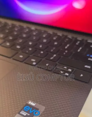 New Laptop Dell XPS 13 16GB Intel Core i7 SSD 512GB