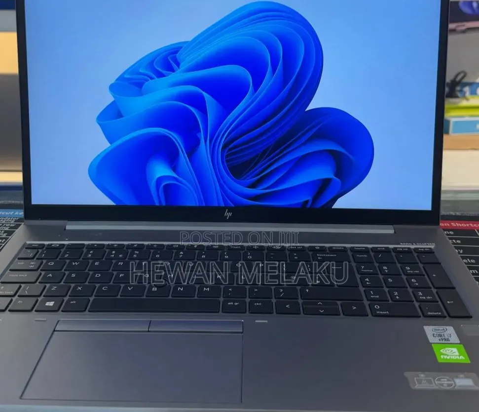 New Laptop HP ZBook 15 16GB Intel Core i7 SSD 512GB