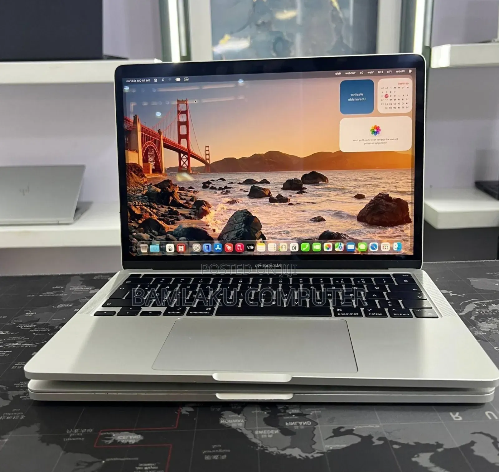 New Laptop Apple MacBook Pro 2022 M2 16GB Apple M2 SSD 256GB