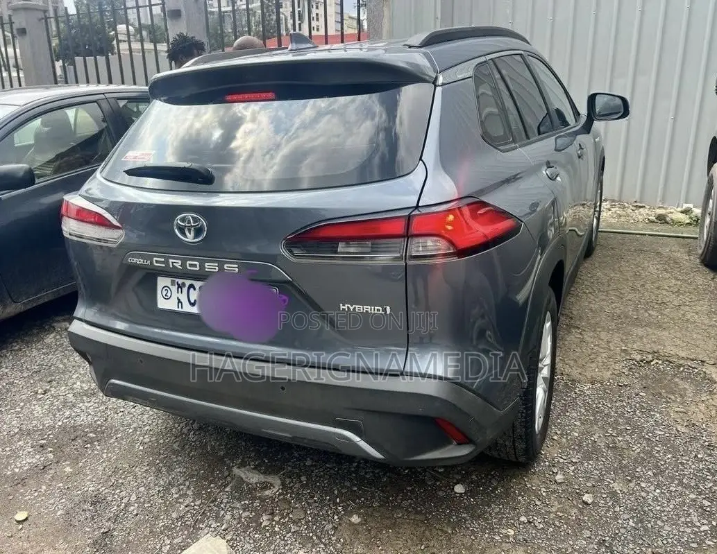 Toyota Corolla Cross 2025 Gray