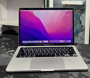 New Laptop Apple MacBook Pro 2020 32GB Intel Core i7 SSD 1T