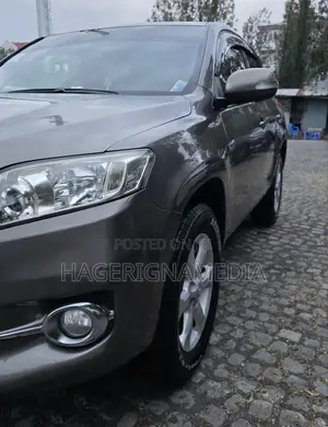 Toyota RAV4 2012 Gray