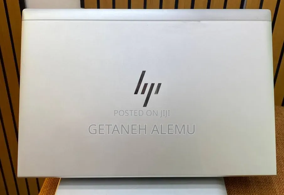 New Laptop HP EliteBook 830 G8 16GB Intel Core i5 SSD 512GB