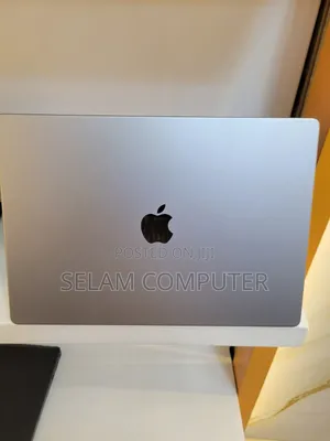 New Apple MacBook Pro 2021 M1 Max 32GB Apple M1 Max SSHD (Hybrid) 1T