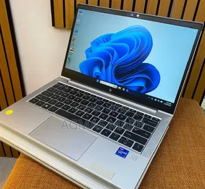 New Laptop HP EliteBook 830 G8 16GB Intel Core i5 SSD 512GB