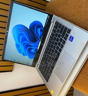 New Laptop HP EliteBook 830 G8 16GB Intel Core i5 SSD 512GB