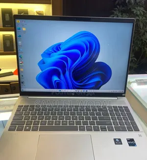 New Laptop HP Pavilion 15 16GB Intel Core 7 SSD 1T