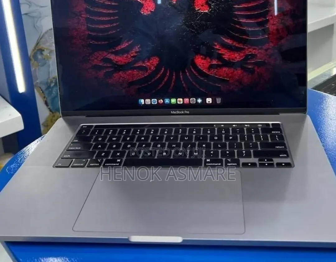 New Laptop Apple MacBook Pro 2019 32GB Intel Core i9 SSD 1T