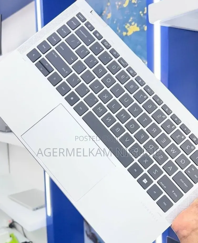 New Laptop HP Spectre 16GB Intel Core i7 SSD 512GB