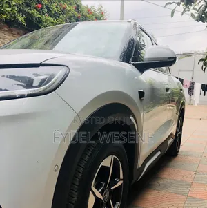 BYD Yuan Up 2025 Silver