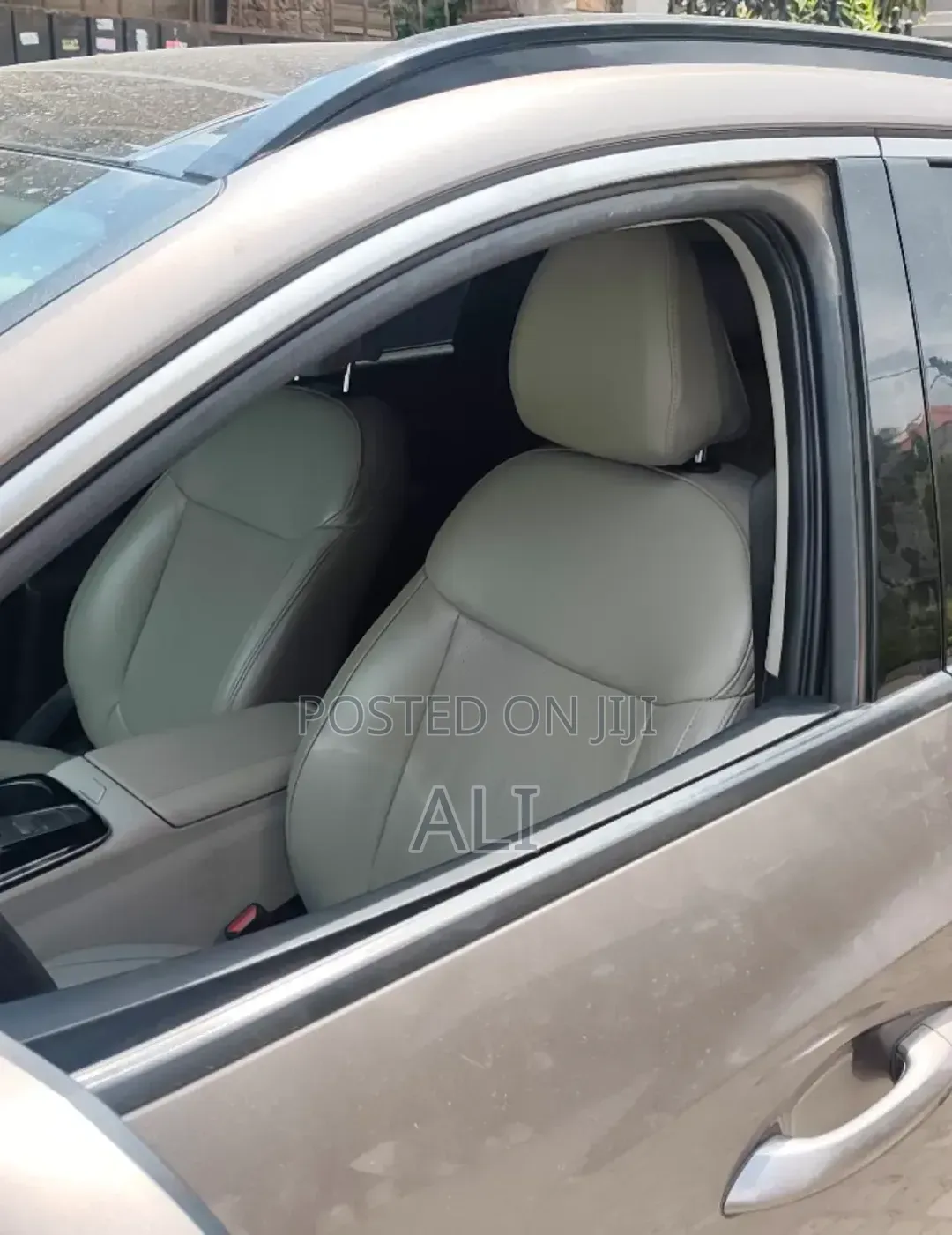 Hyundai Tucson 2023 Brown