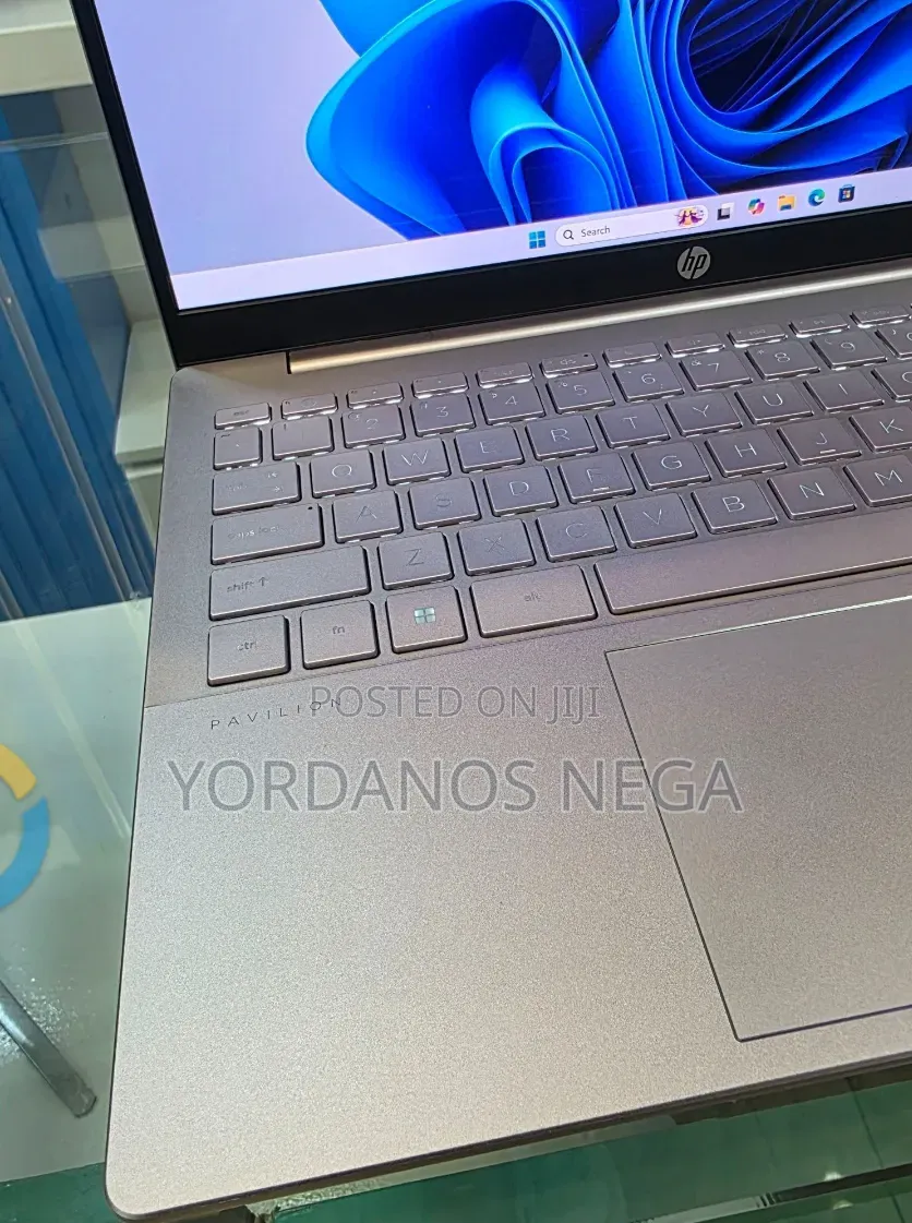 New Laptop HP Pavilion 14 16GB Intel Core i7 SSD 1T