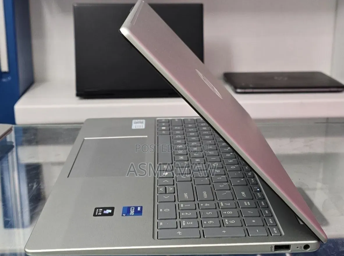 New Laptop HP Stream Notebook 16GB Intel Core i7 SSD 512GB