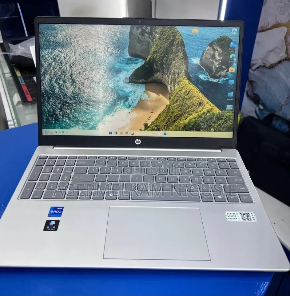 New Laptop HP Stream Notebook 16GB Intel Core i7 SSD 1T