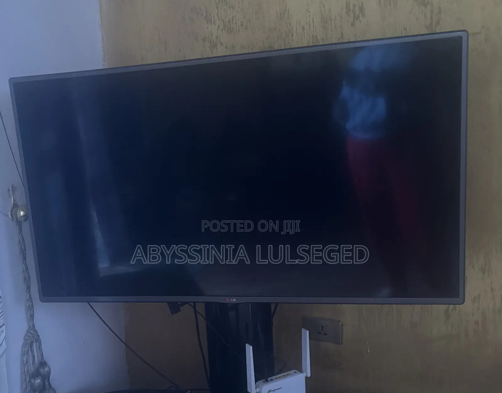 LG TV Very Nice Barely Used