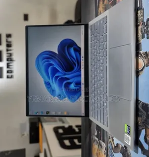 New Laptop Dell 16GB Intel Core i7 SSD 512GB