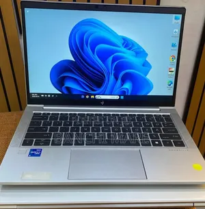 New Laptop HP EliteBook 830 G8 16GB Intel Core i5 SSD 512GB