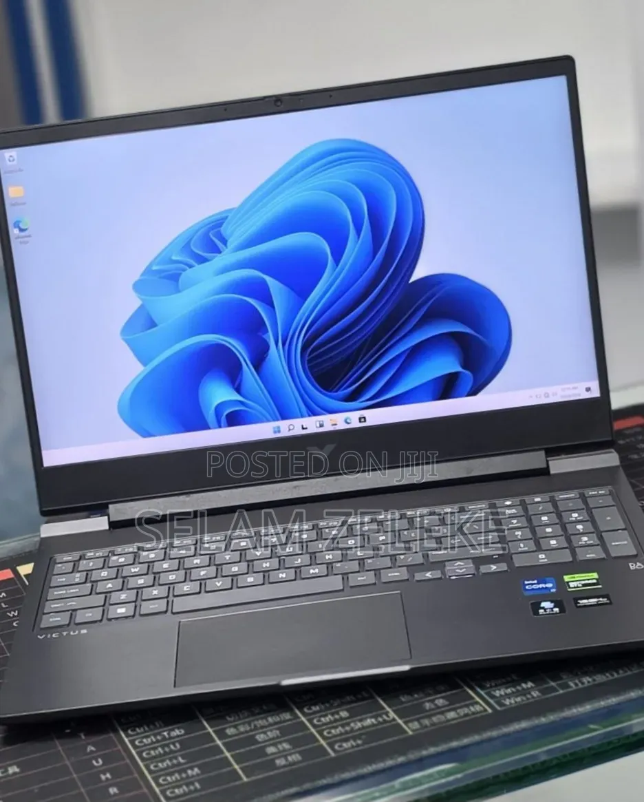 New Laptop HP Victus 16 16GB Intel Core i7 SSD 1T