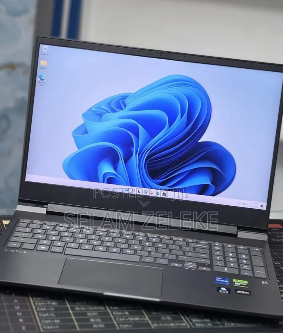 New Laptop HP Victus 16 16GB Intel Core i7 SSD 1T