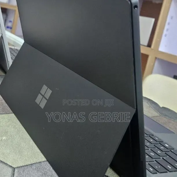 New Laptop Microsoft Surface 16GB Intel Core i7 SSD 512GB