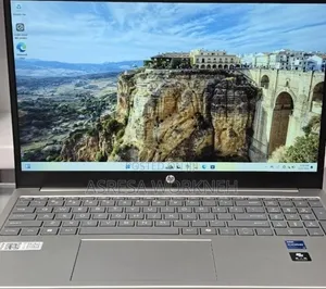 New Laptop HP Stream Notebook 16GB Intel Core i7 SSD 512GB