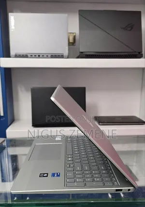 New Laptop HP Stream Notebook 16GB Intel Core i7 SSD 512GB