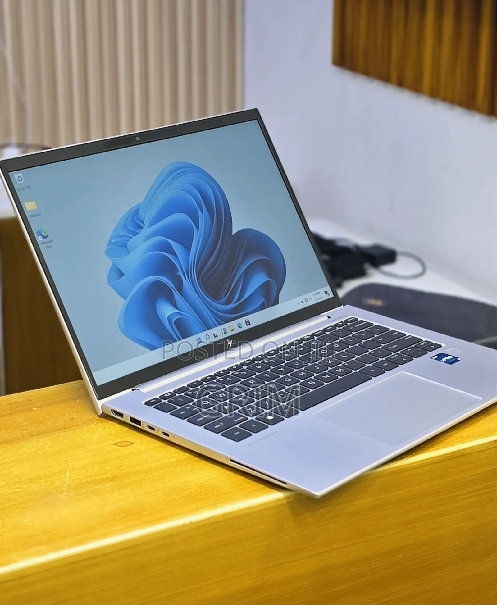 New Laptop HP EliteBook 840 G10 16GB Intel Core i7 SSD 512GB
