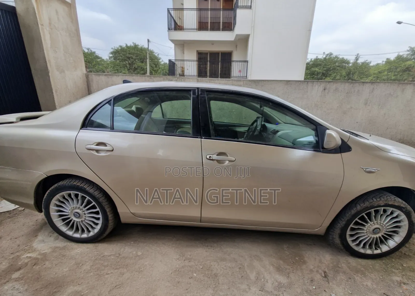 Toyota Corolla 2007 Gold