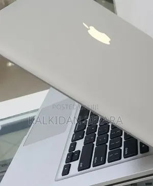 New Laptop Apple MacBook Pro 2011 8GB Intel Core i5 HDD 500GB