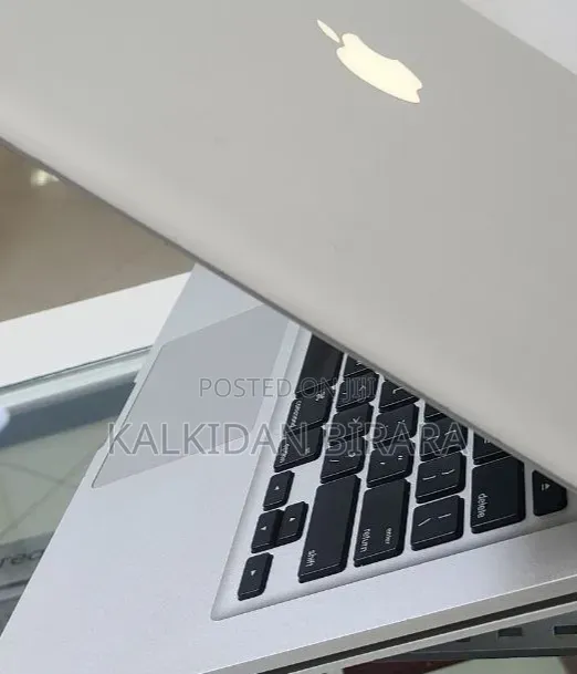 New Laptop Apple MacBook Pro 2011 8GB Intel Core i5 HDD 500GB