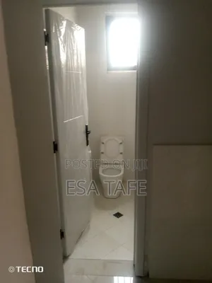 5bdrm Villa in አቃቂ ቃሊቲ, Akaky Kaliti for sale