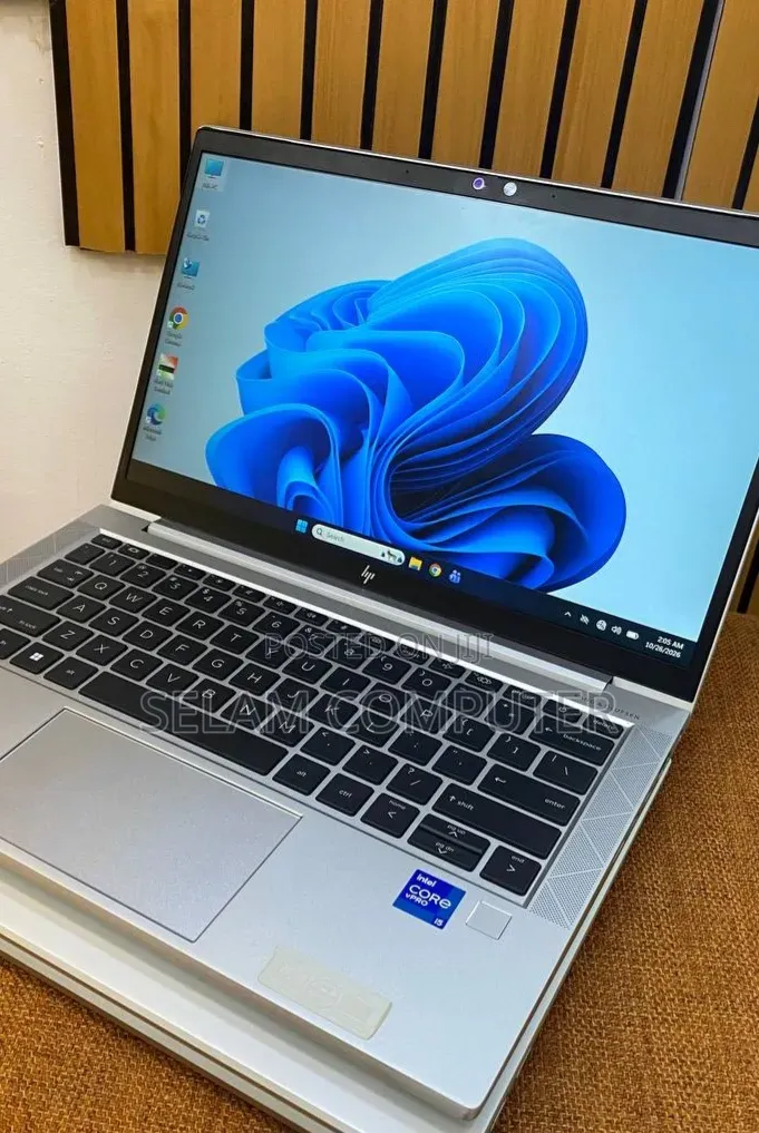 New Laptop HP EliteBook 830 G8 16GB Intel Core i5 SSD 512GB