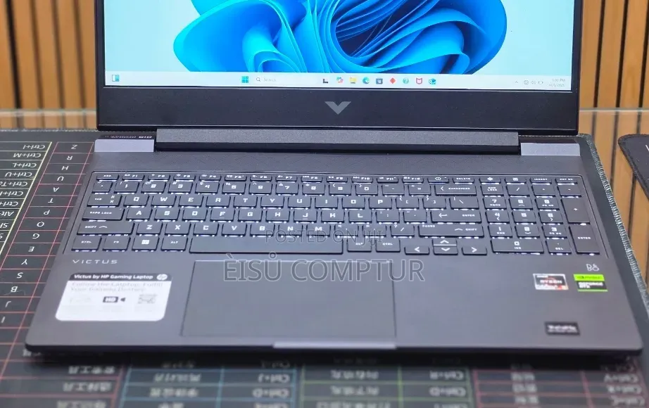 New Laptop HP Victus 16 8GB AMD Ryzen 5 SSD 512GB