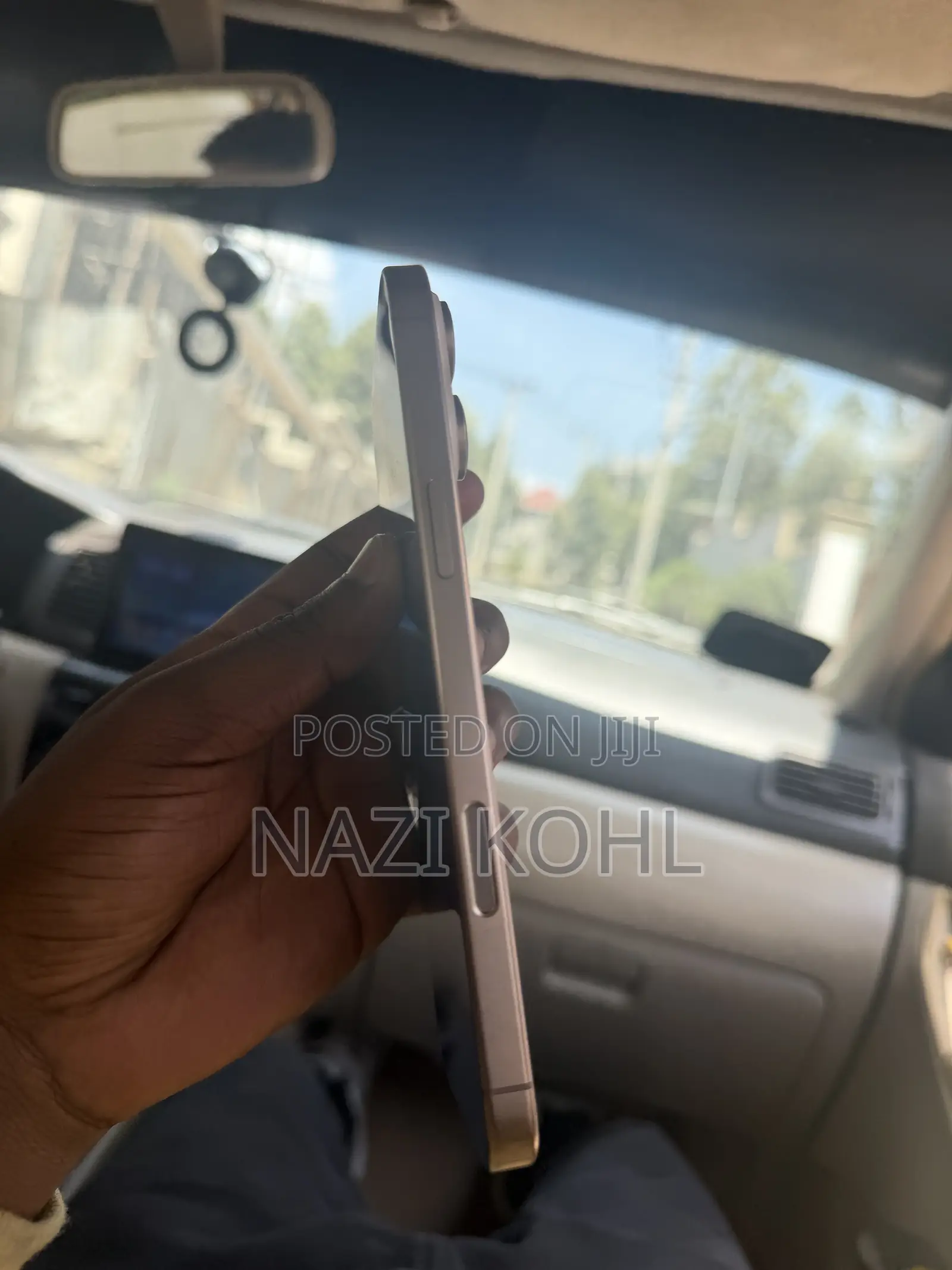 New Apple iPhone 16 Pro Max 256 GB Gold