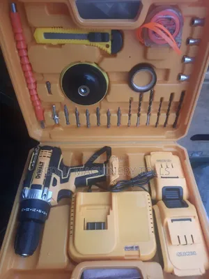 Diwalt With Accessories Chargeable Drill