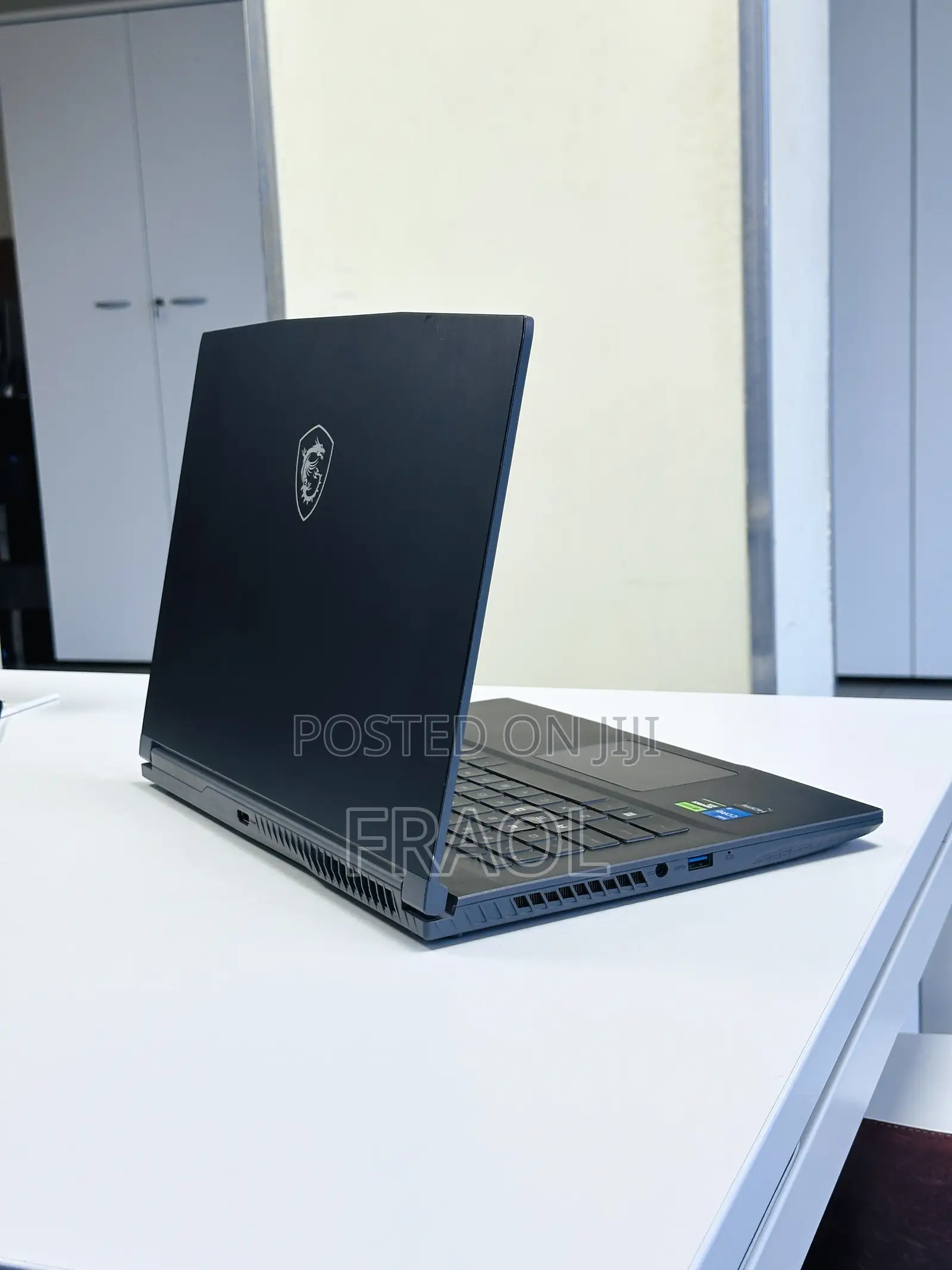 New Laptop MSI GF75 Thin 16GB Intel Core i5 SSD 512GB