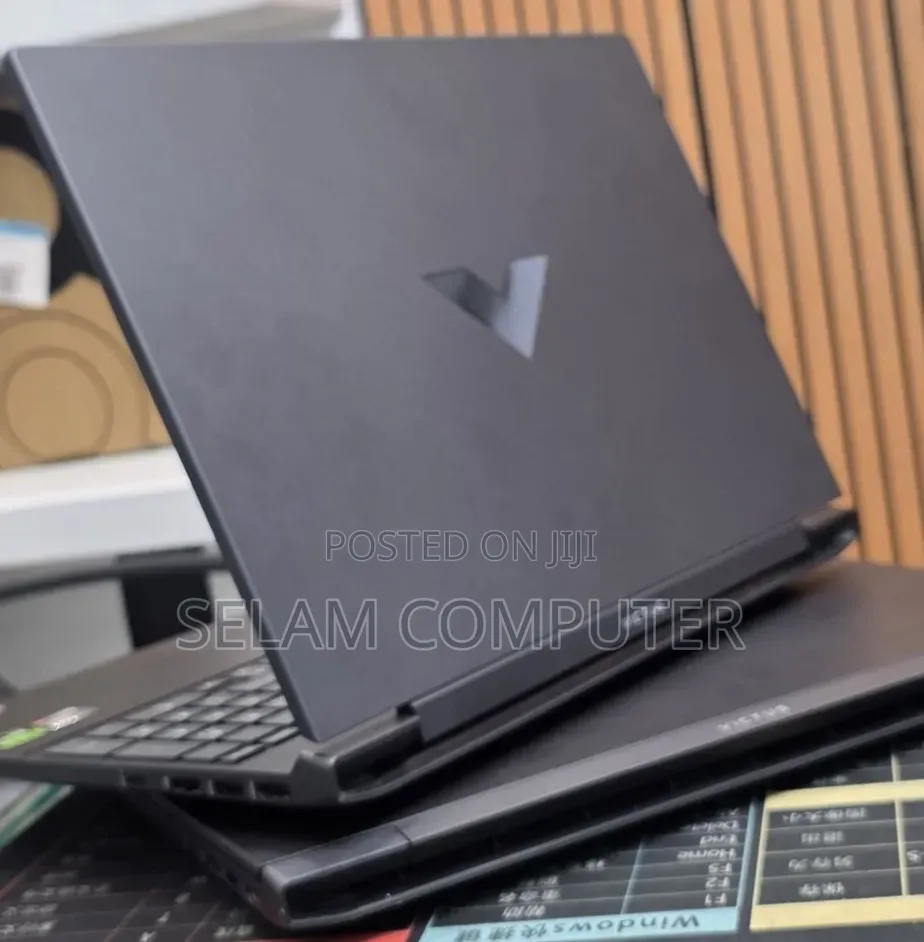 New Laptop HP Victus 15 16GB AMD Ryzen 7 SSD 512GB
