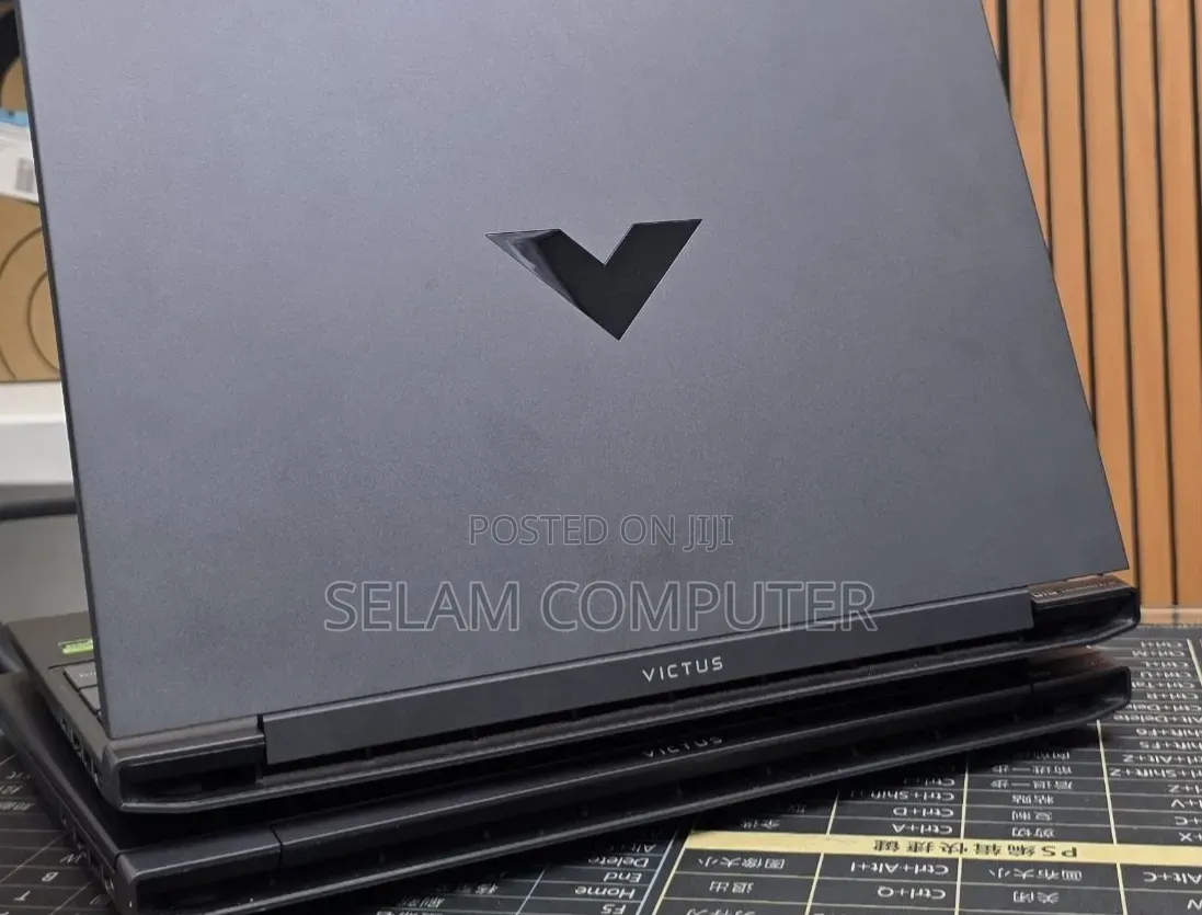 New Laptop HP Victus 15 16GB AMD Ryzen 7 SSD 512GB