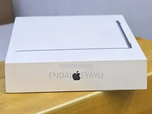 New Laptop Apple MacBook Air 16GB Apple M5 SSD 512GB