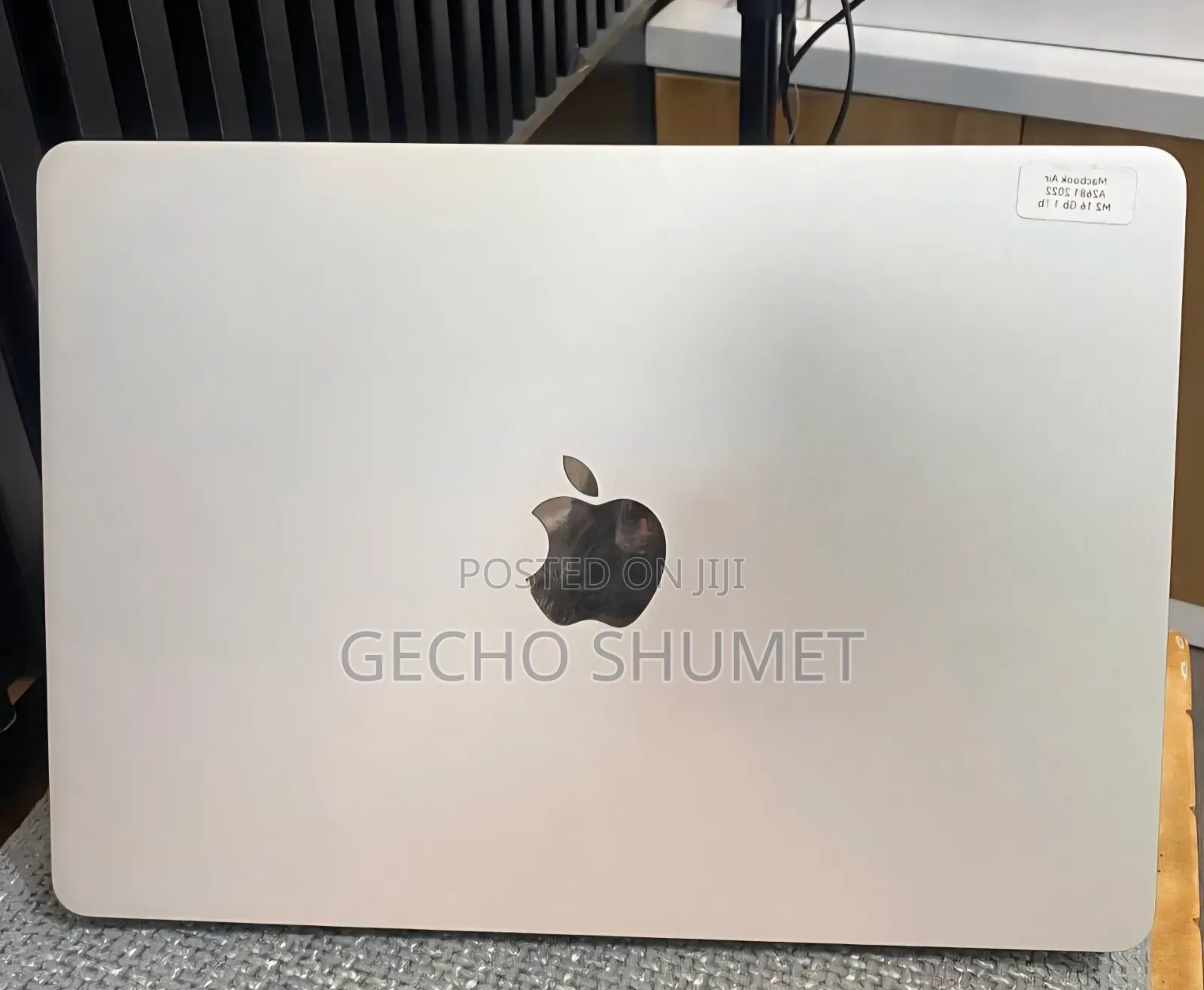 New Laptop Apple MacBook Air 2022 M2 16GB Apple M2 SSD 1T