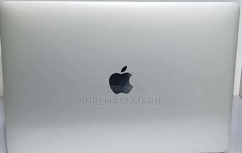 New Laptop Apple MacBook 2020 16GB Intel Core i7 SSD 512GB