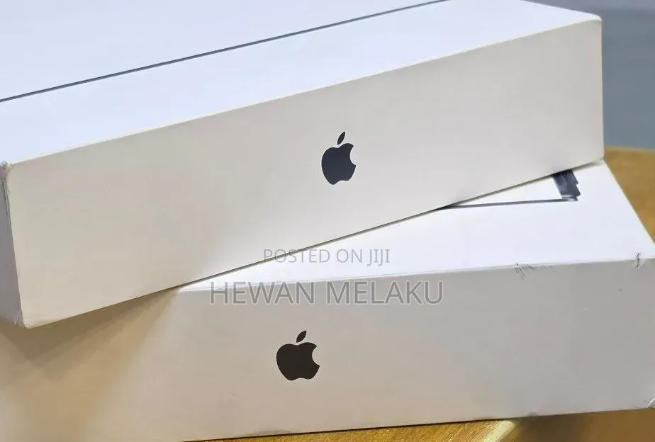 New Laptop Apple MacBook Air 2026 M5 16GB Apple M5 SSD 512GB