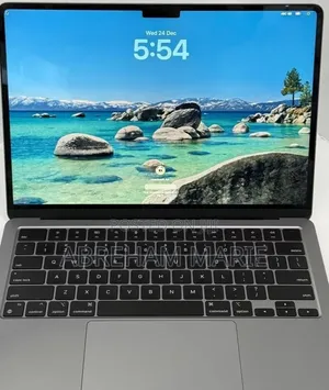 New Laptop Apple MacBook Pro 2022 M2 8GB Intel Core M2 SSD 512GB