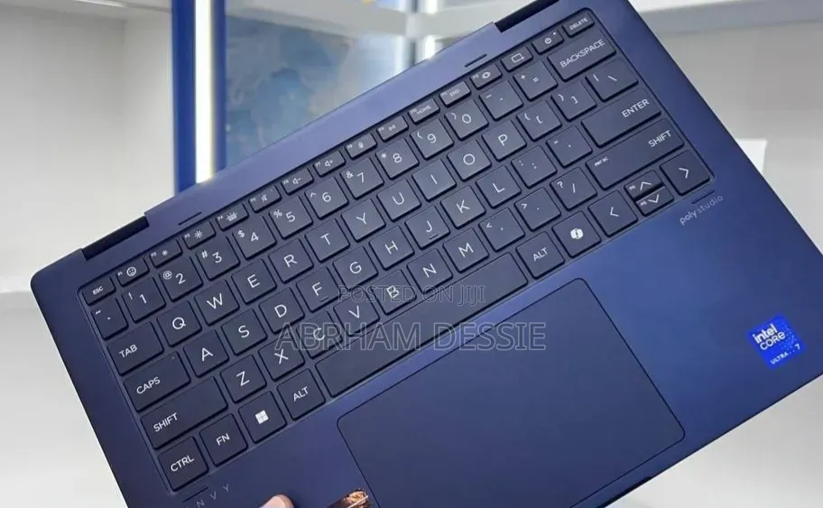New Laptop HP 32GB Intel Core Ultra 7 SSD 1T