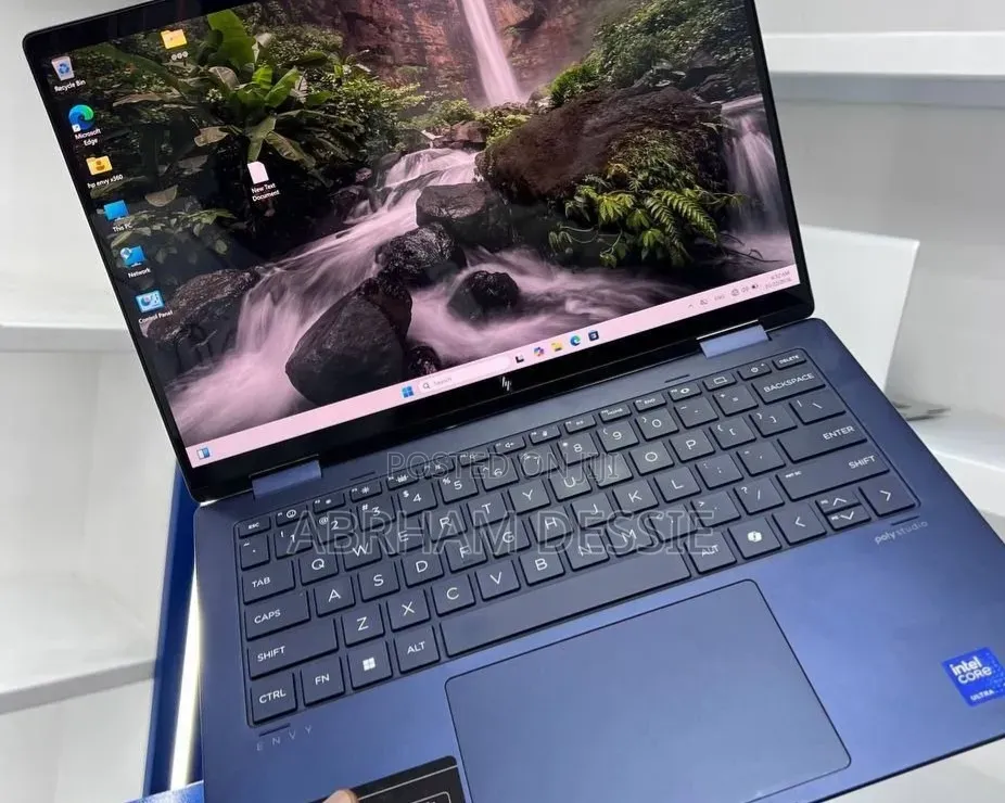 New Laptop HP 32GB Intel Core Ultra 7 SSD 1T